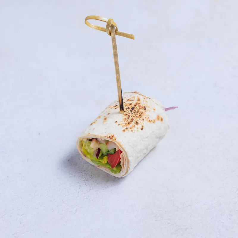 Мини шаурма с курицей      